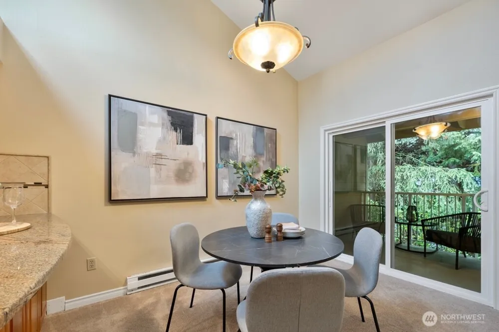 14633 NE 40th Street #K8 Bellevue, WA 98007