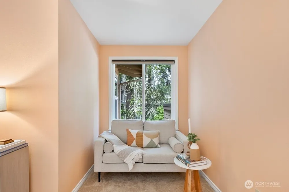 14633 NE 40th Street #K8 Bellevue, WA 98007
