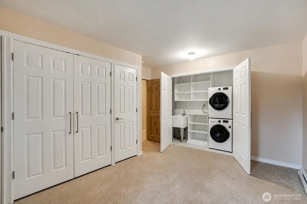 14633 NE 40th Street #K8 Bellevue, WA 98007