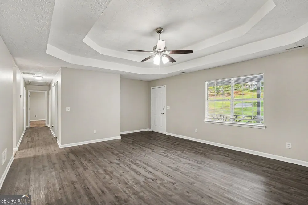 495 Robin RD Covington, GA 30016