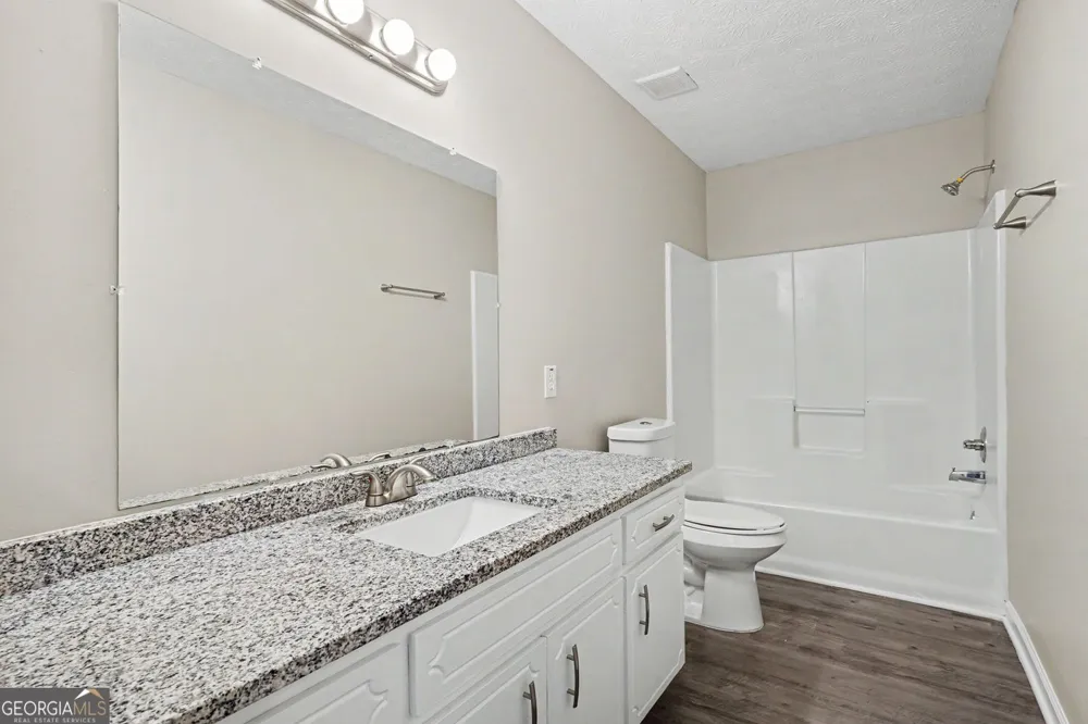 495 Robin RD Covington, GA 30016