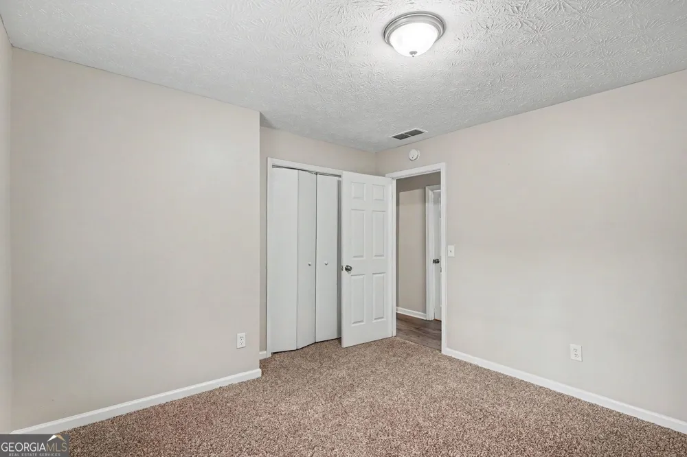 495 Robin RD Covington, GA 30016