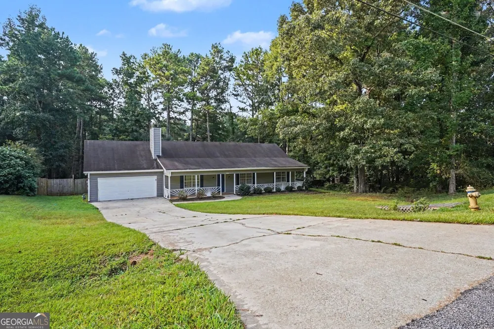 495 Robin RD Covington, GA 30016