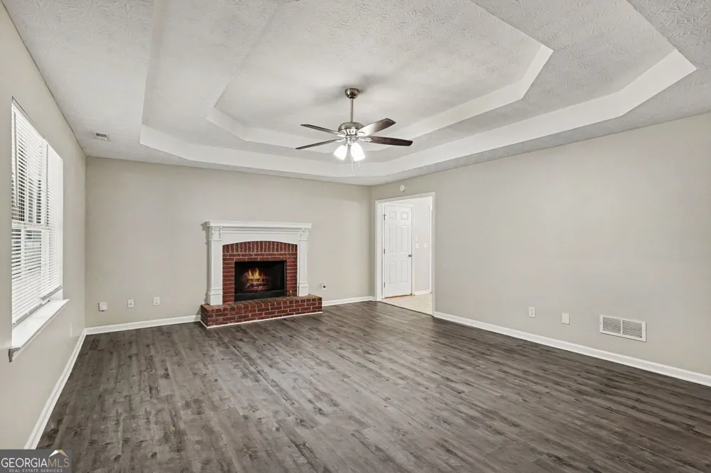 495 Robin RD Covington, GA 30016