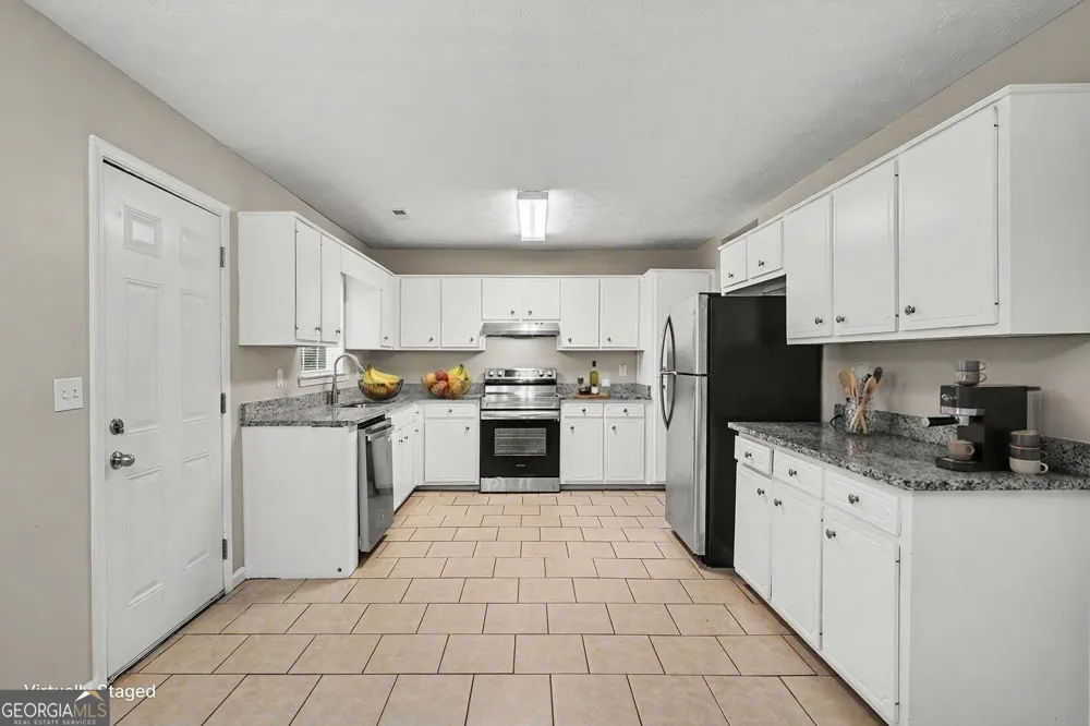 495 Robin RD Covington, GA 30016