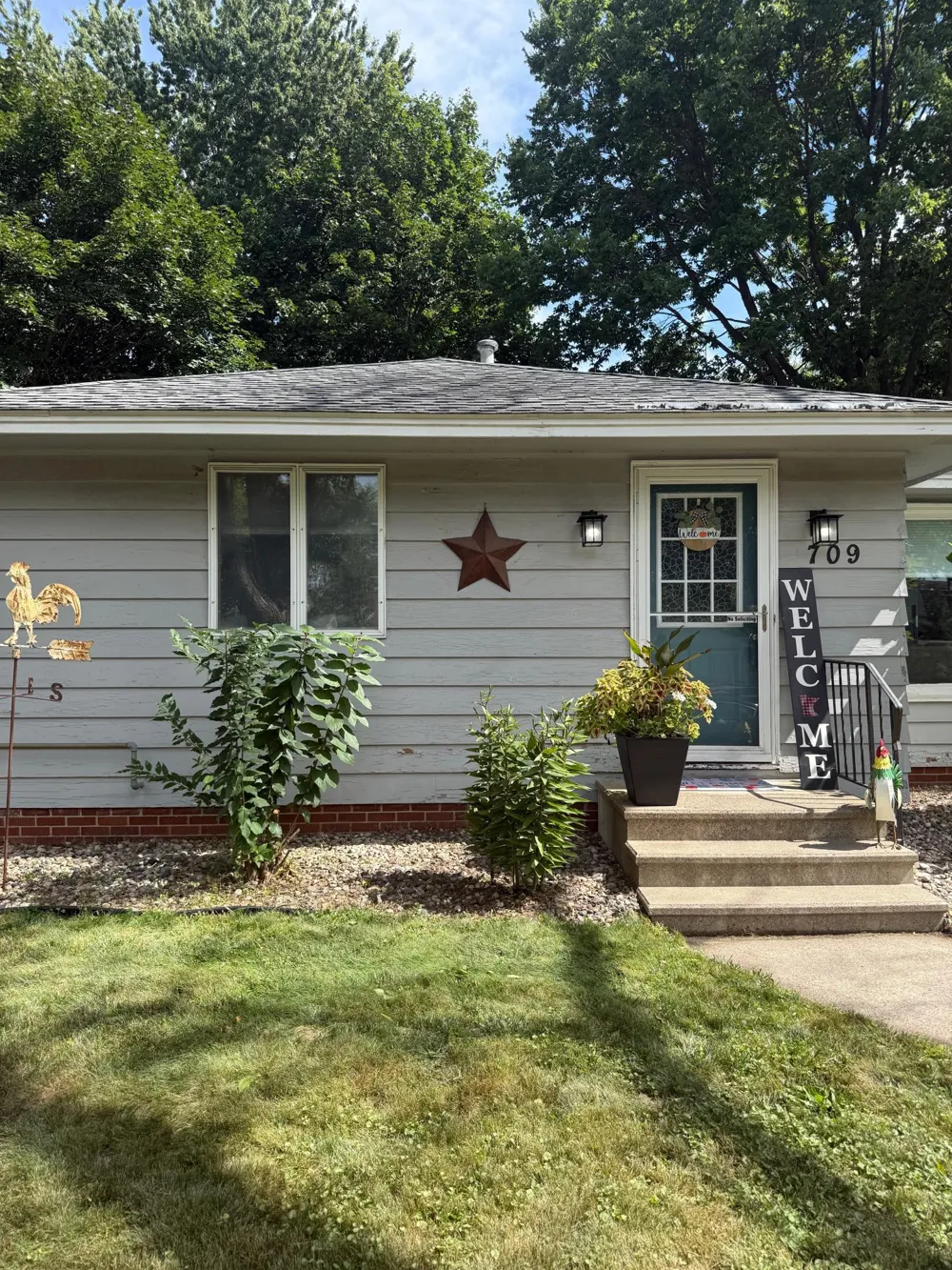 709 7th Street Farmington, MN 55024