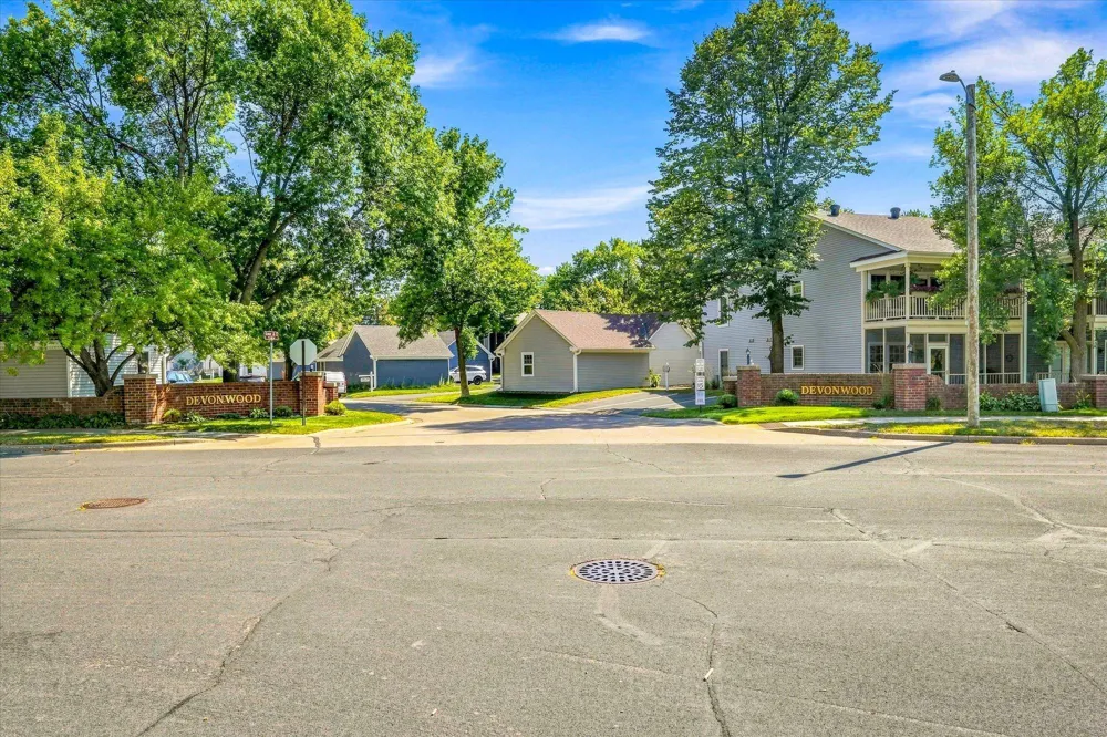 10943 Quebec Avenue S Bloomington, MN 55438