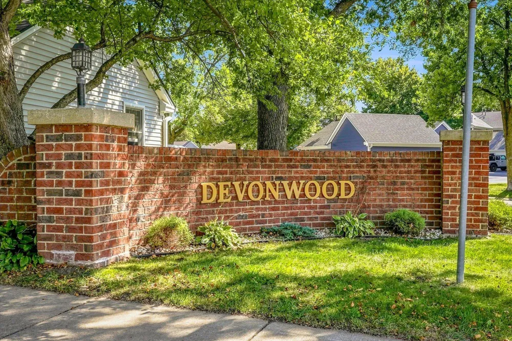 10943 Quebec Avenue S Bloomington, MN 55438