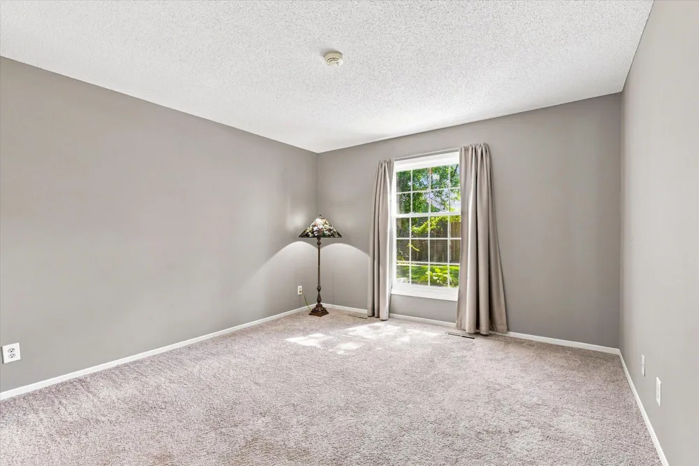10943 Quebec Avenue S Bloomington, MN 55438