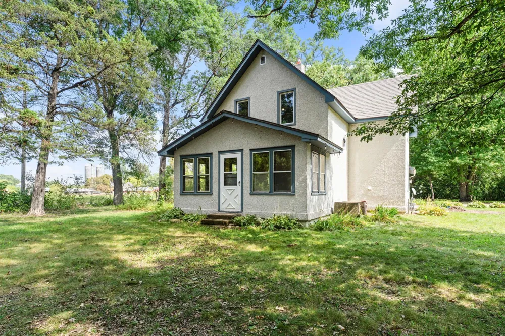 11620 375th Street North Branch, MN 55056
