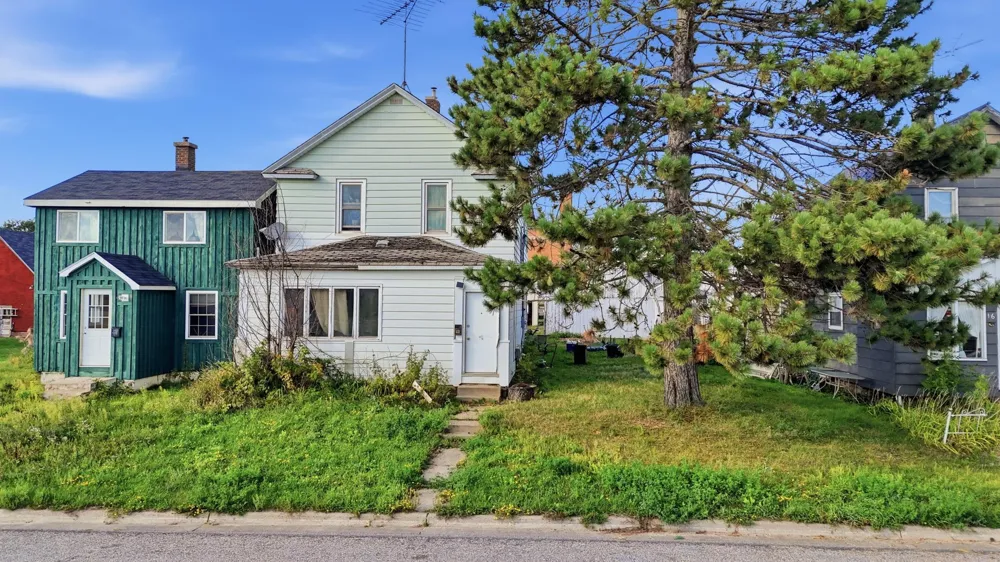 20 6th Street SW Chisholm, MN 55719