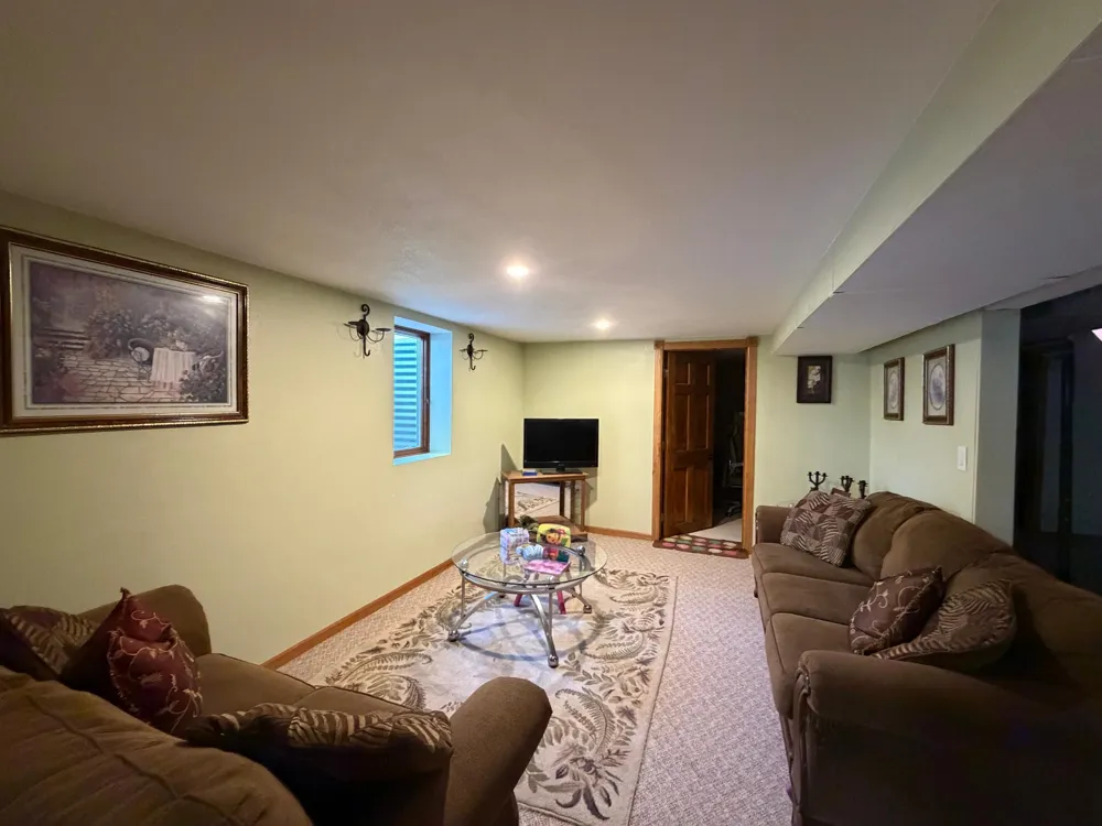231 Elizabeth Street E Edgerton, MN 56128