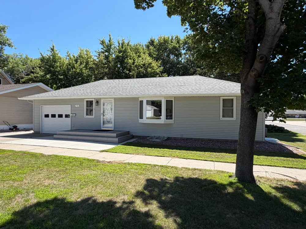 231 Elizabeth Street E Edgerton, MN 56128