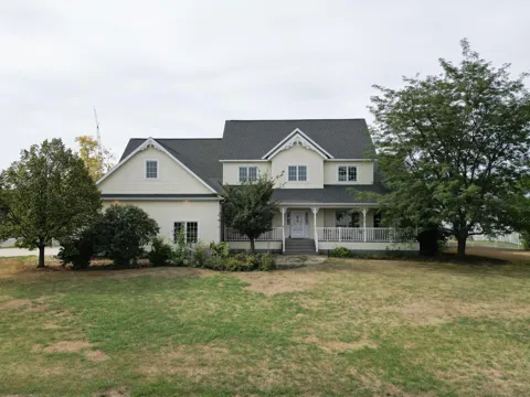 210 Hackberry Court