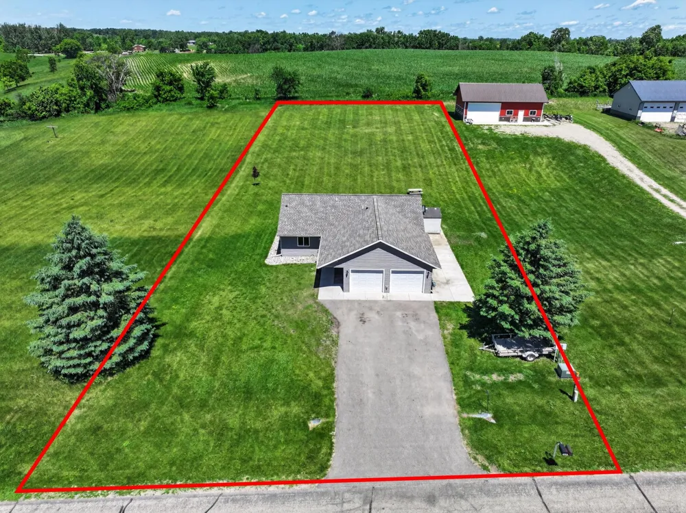 1378 W Latoka Drive SW Alexandria, MN 56308