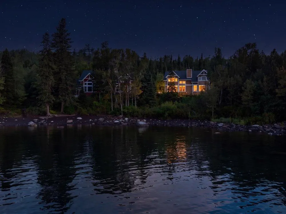 Cove Point Lodge 4576 Cove Side Cottages #410 Beaver Bay, MN 55616