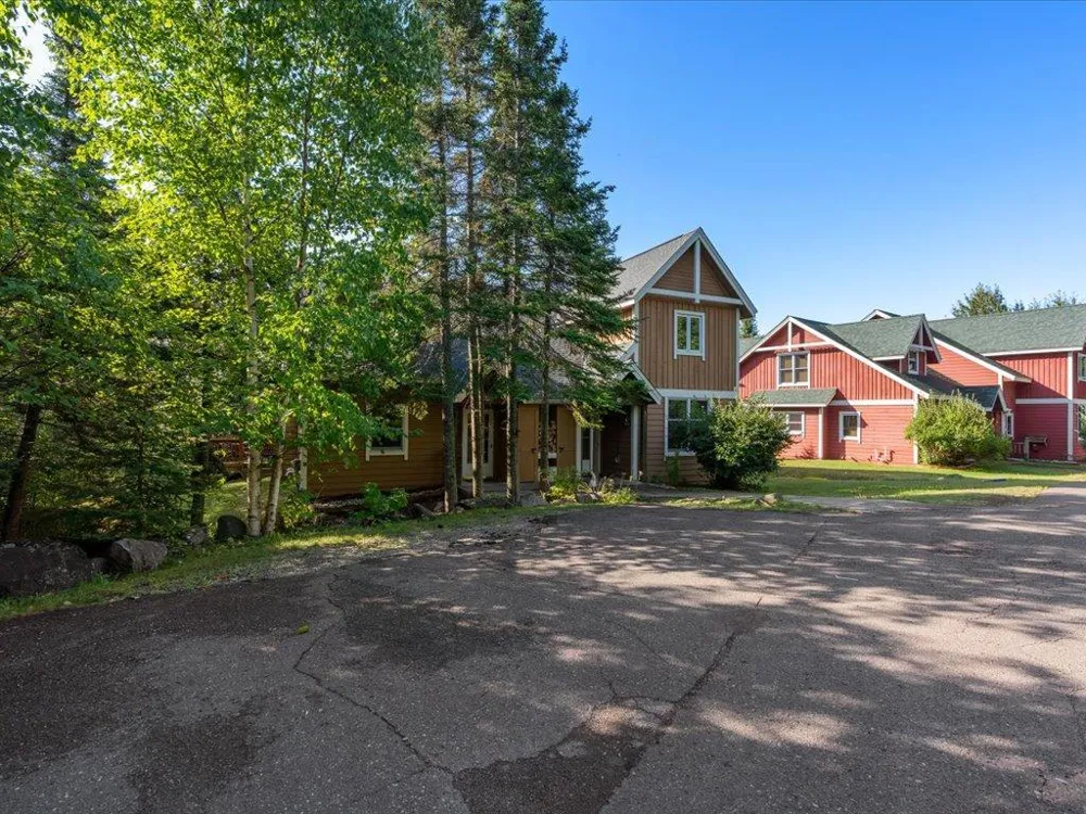 Cove Point Lodge 4576 Cove Side Cottages #410 Beaver Bay, MN 55616