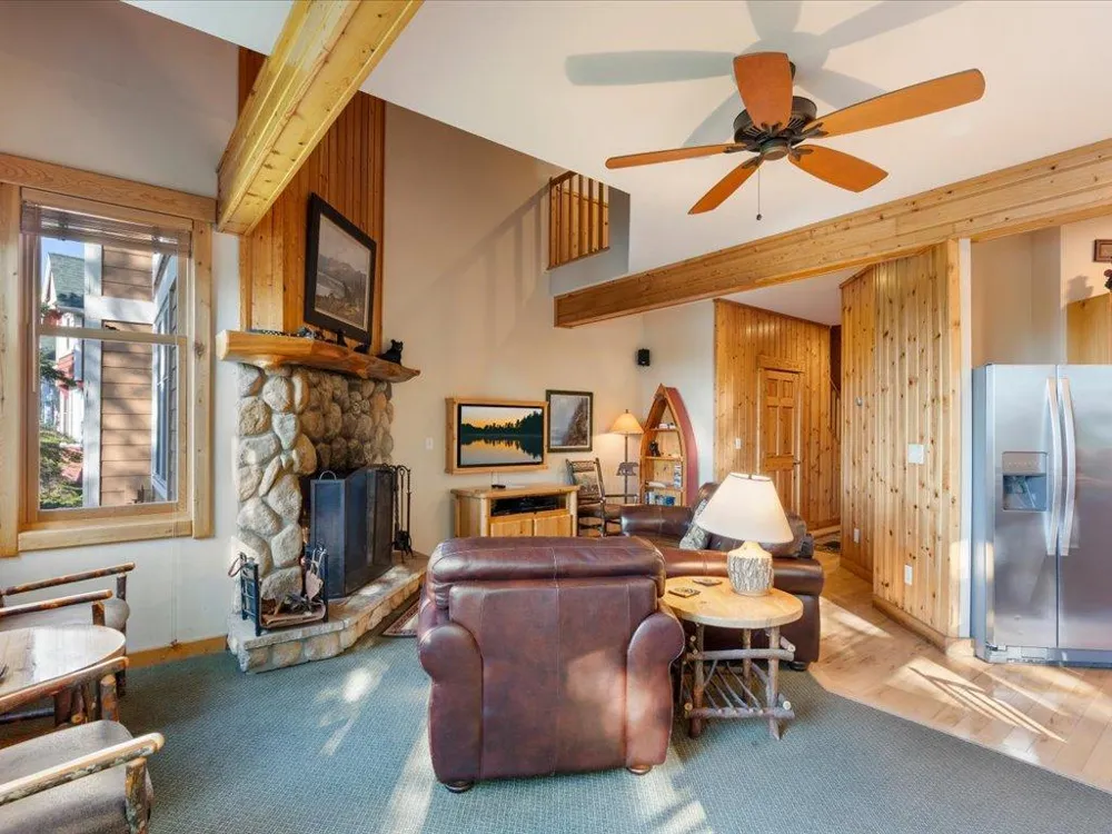 Cove Point Lodge 4576 Cove Side Cottages #410 Beaver Bay, MN 55616