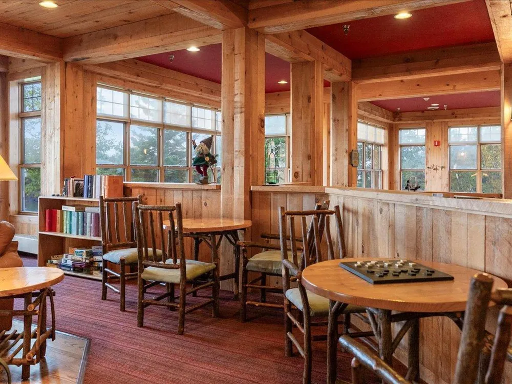 Cove Point Lodge 4576 Cove Side Cottages #410 Beaver Bay, MN 55616
