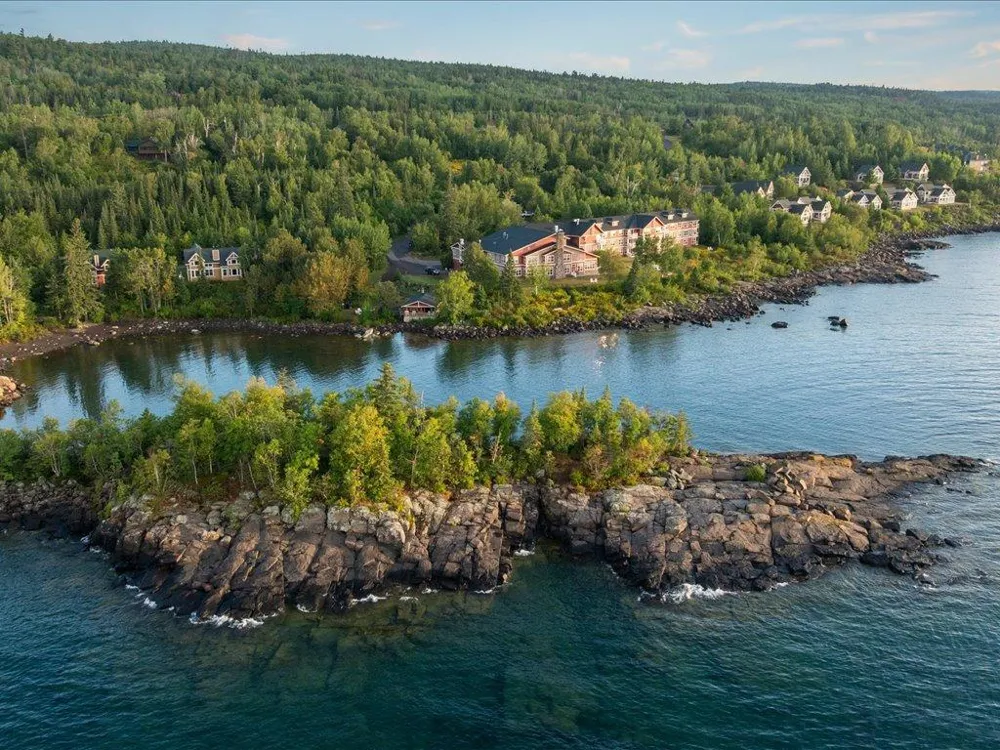 Cove Point Lodge 4576 Cove Side Cottages #410 Beaver Bay, MN 55616