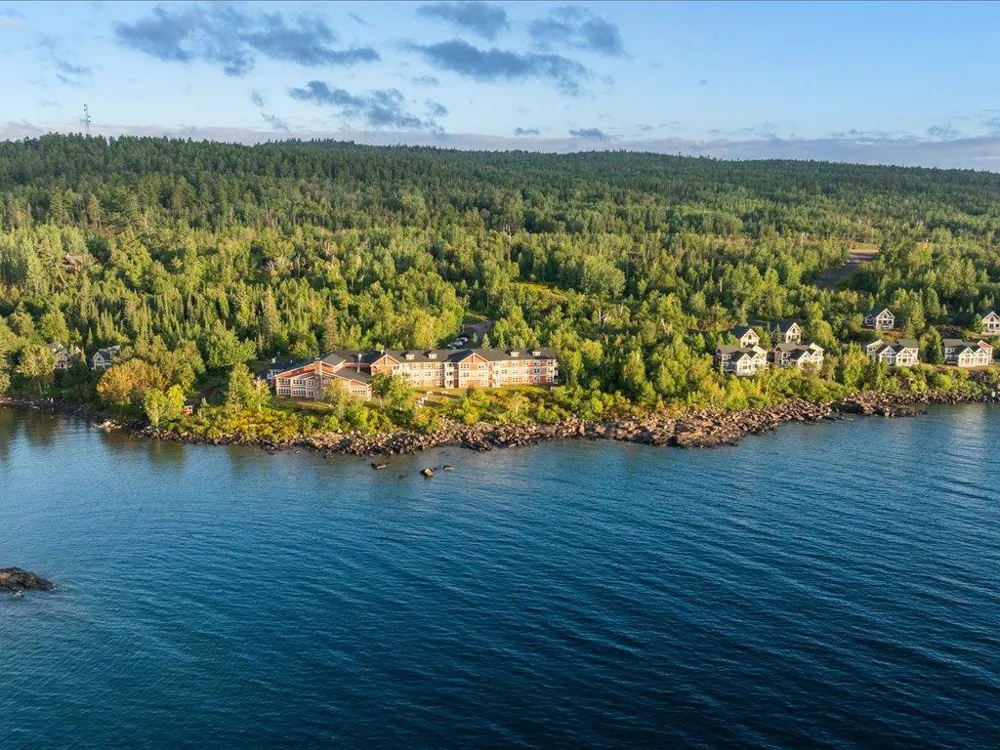 Cove Point Lodge 4576 Cove Side Cottages #410 Beaver Bay, MN 55616