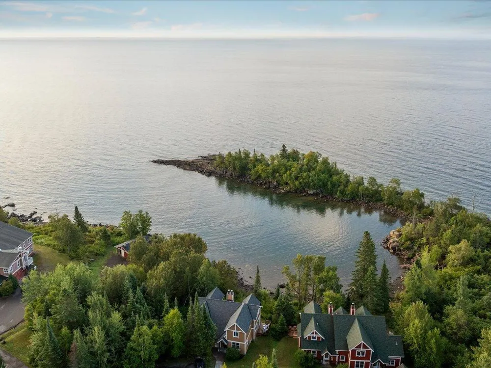 Cove Point Lodge 4576 Cove Side Cottages #410 Beaver Bay, MN 55616