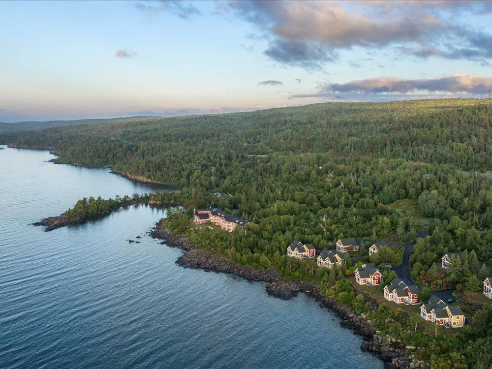 Cove Point Lodge 4576 Cove Side Cottages #410 Beaver Bay, MN 55616