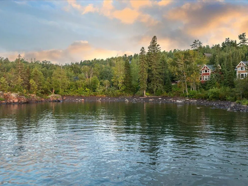 Cove Point Lodge 4576 Cove Side Cottages #410 Beaver Bay, MN 55616