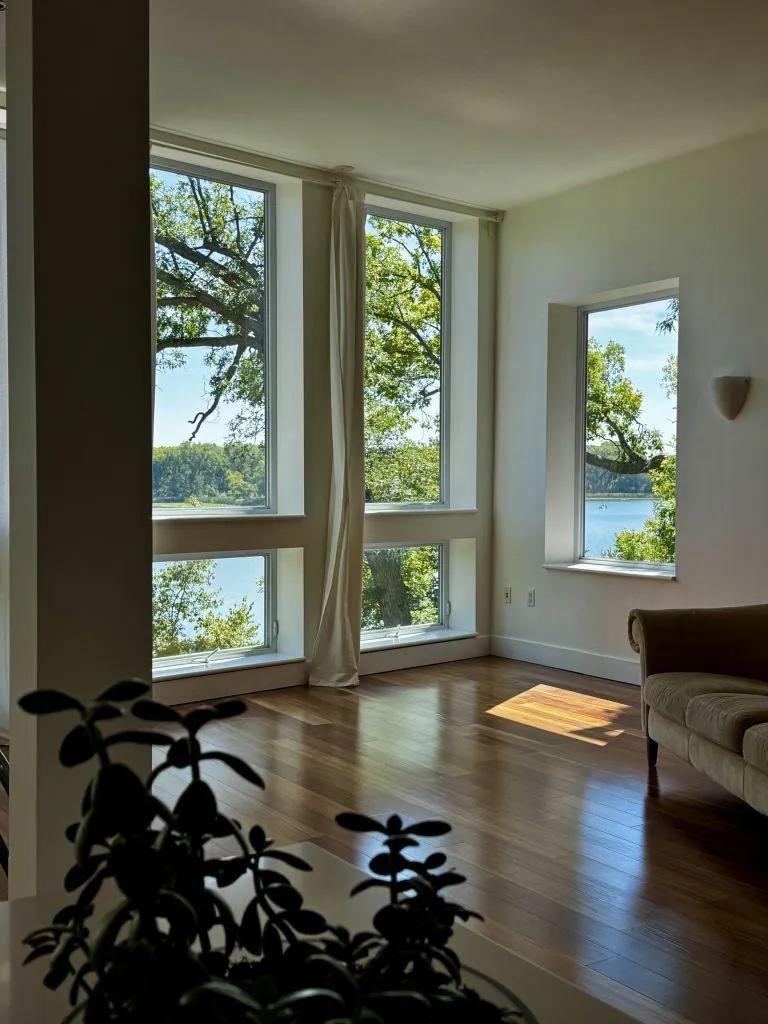 1928 Cedar Lake Parkway Minneapolis, MN 55416