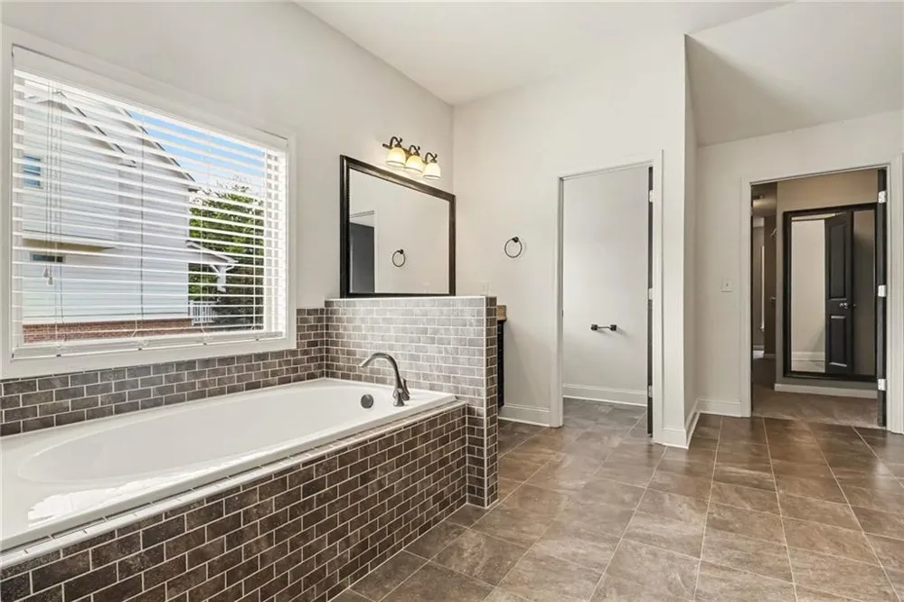 4170 Williams Point Drive Cumming, GA 30028