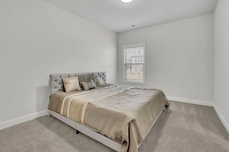 1070 Poppy Pointe Alpharetta, GA 30004