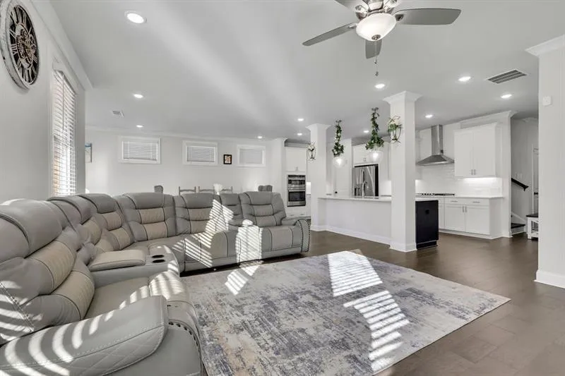 1070 Poppy Pointe Alpharetta, GA 30004