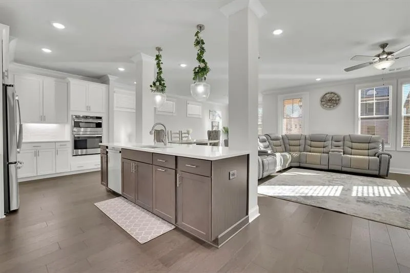 1070 Poppy Pointe Alpharetta, GA 30004
