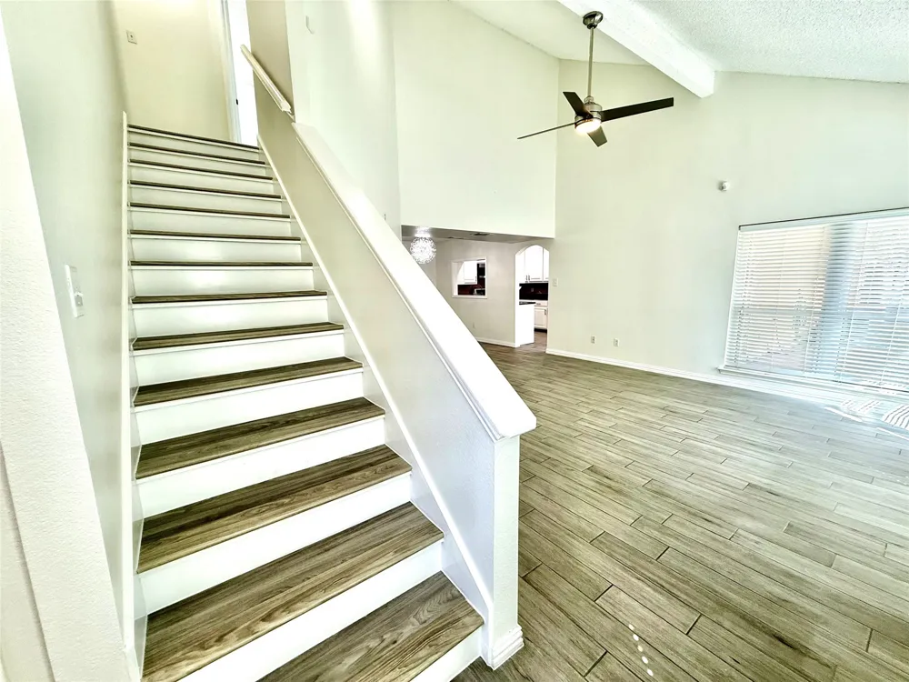 1647 Kingspoint Drive Carrollton, TX 75007