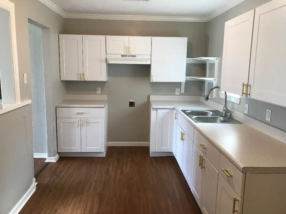1956 E Illinois Avenue Dallas, TX 75216