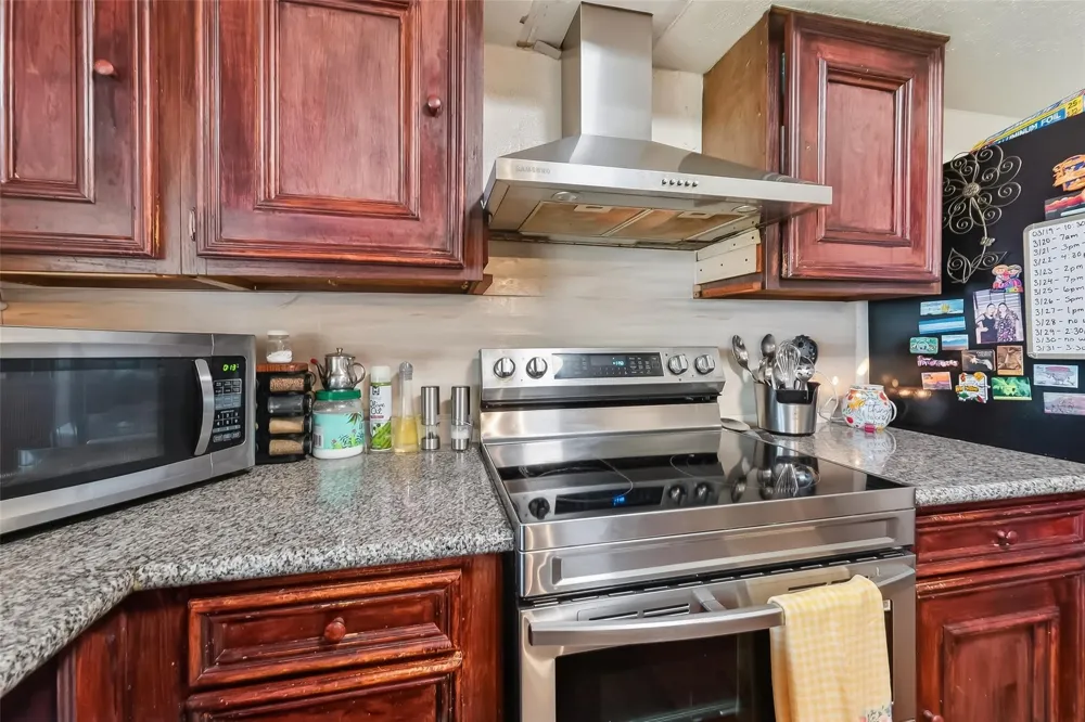 3914 Coltwood Drive Spring, TX 77388