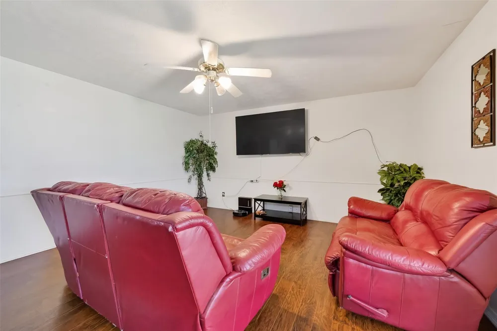 3914 Coltwood Drive Spring, TX 77388