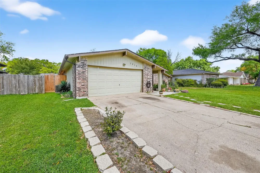 3914 Coltwood Drive Spring, TX 77388
