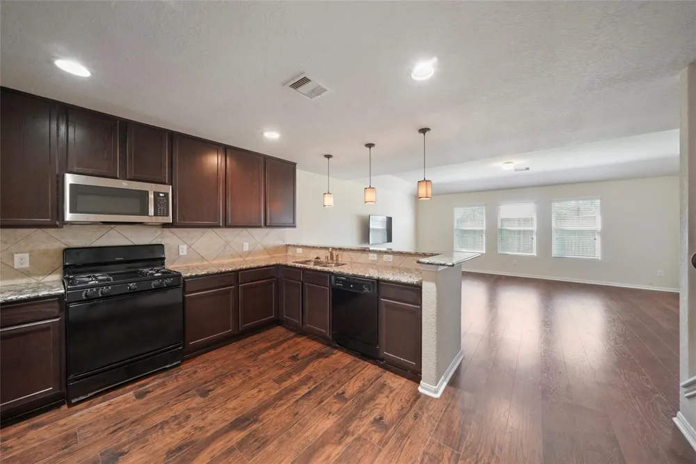 2148 Pacific Loon Lane Conroe, TX 77385