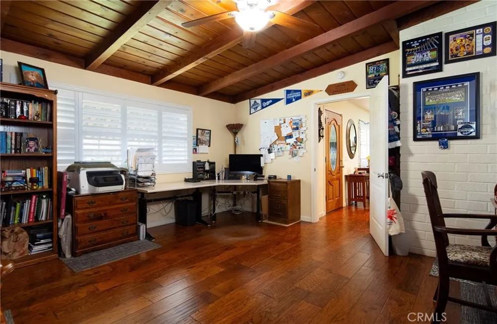 11926 Rives Avenue Downey, CA 90242