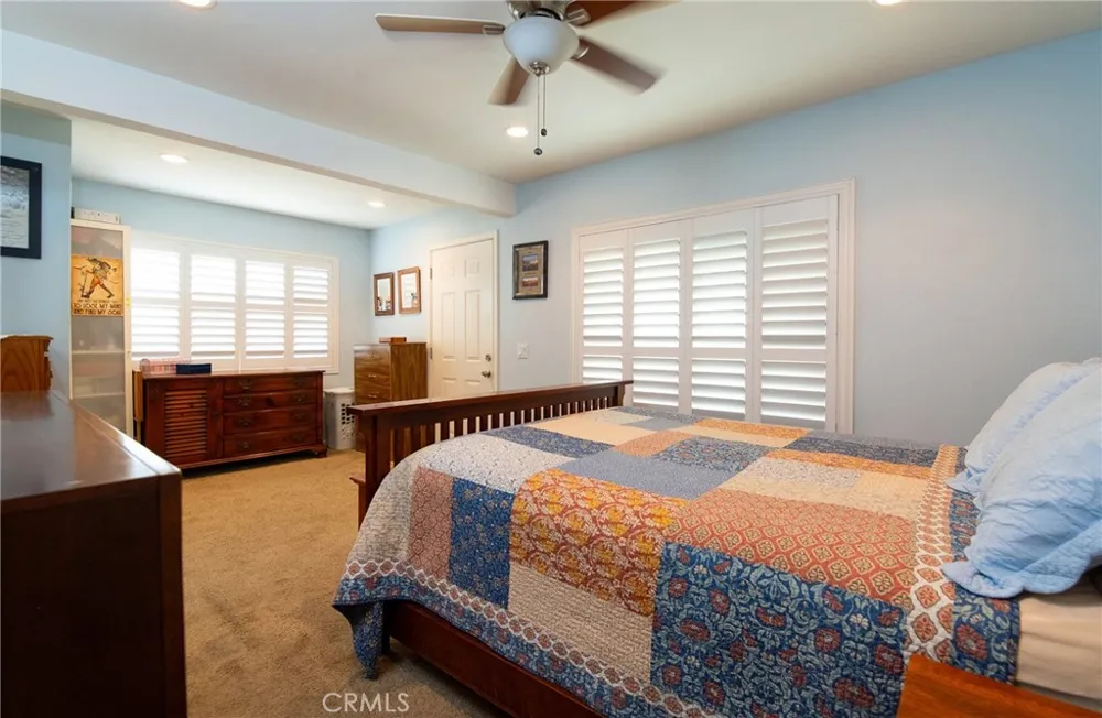 11926 Rives Avenue Downey, CA 90242