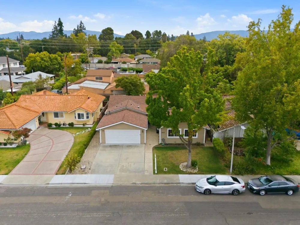 2958 Miles Drive Santa Clara, CA 95051