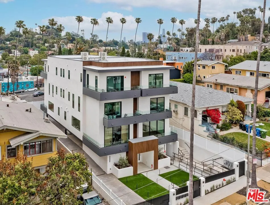 1436 Edgecliffe Drive #103 Los Angeles, CA 90026