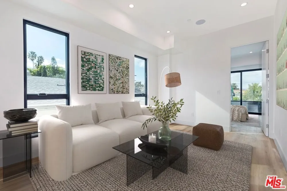 1436 Edgecliffe Drive #103 Los Angeles, CA 90026