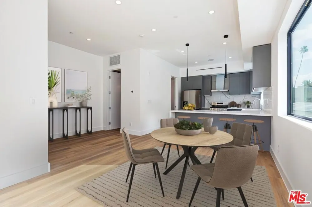 1436 Edgecliffe Drive #103 Los Angeles, CA 90026