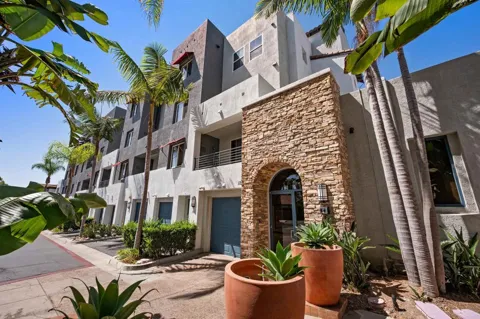 1241 Santa Cora Avenue #330