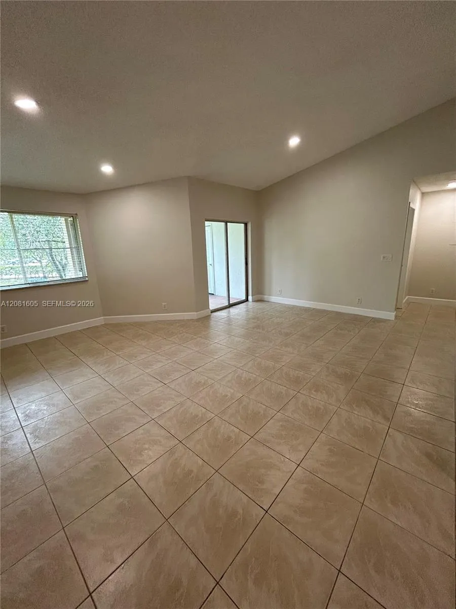 9733 Westview Dr #1321 Coral Springs, FL 33076