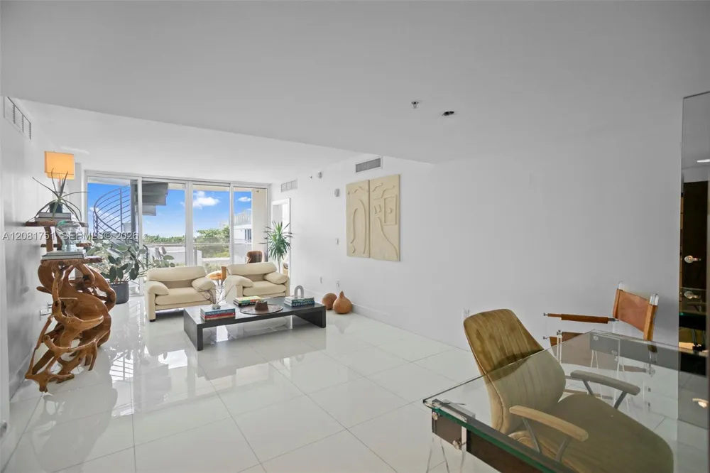 2155 Washington Ct #601 Miami Beach, FL 33139