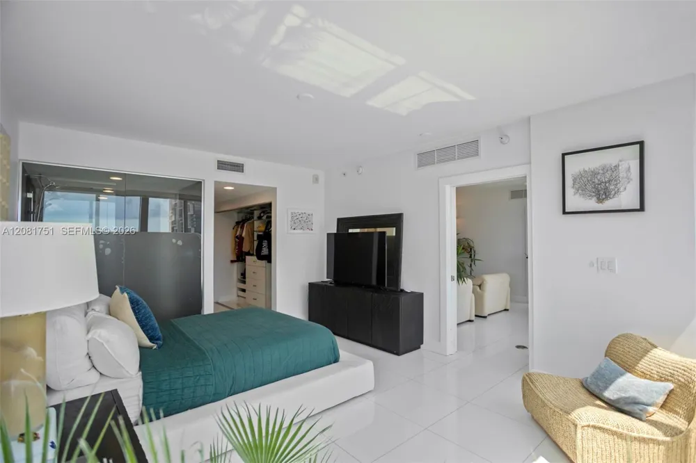 2155 Washington Ct #601 Miami Beach, FL 33139