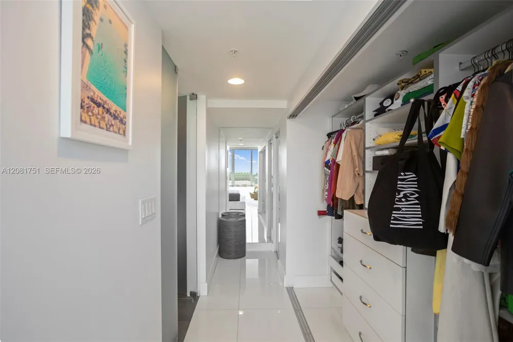2155 Washington Ct #601 Miami Beach, FL 33139